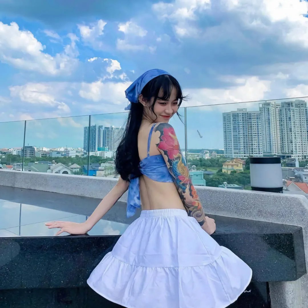 乌干达天空下